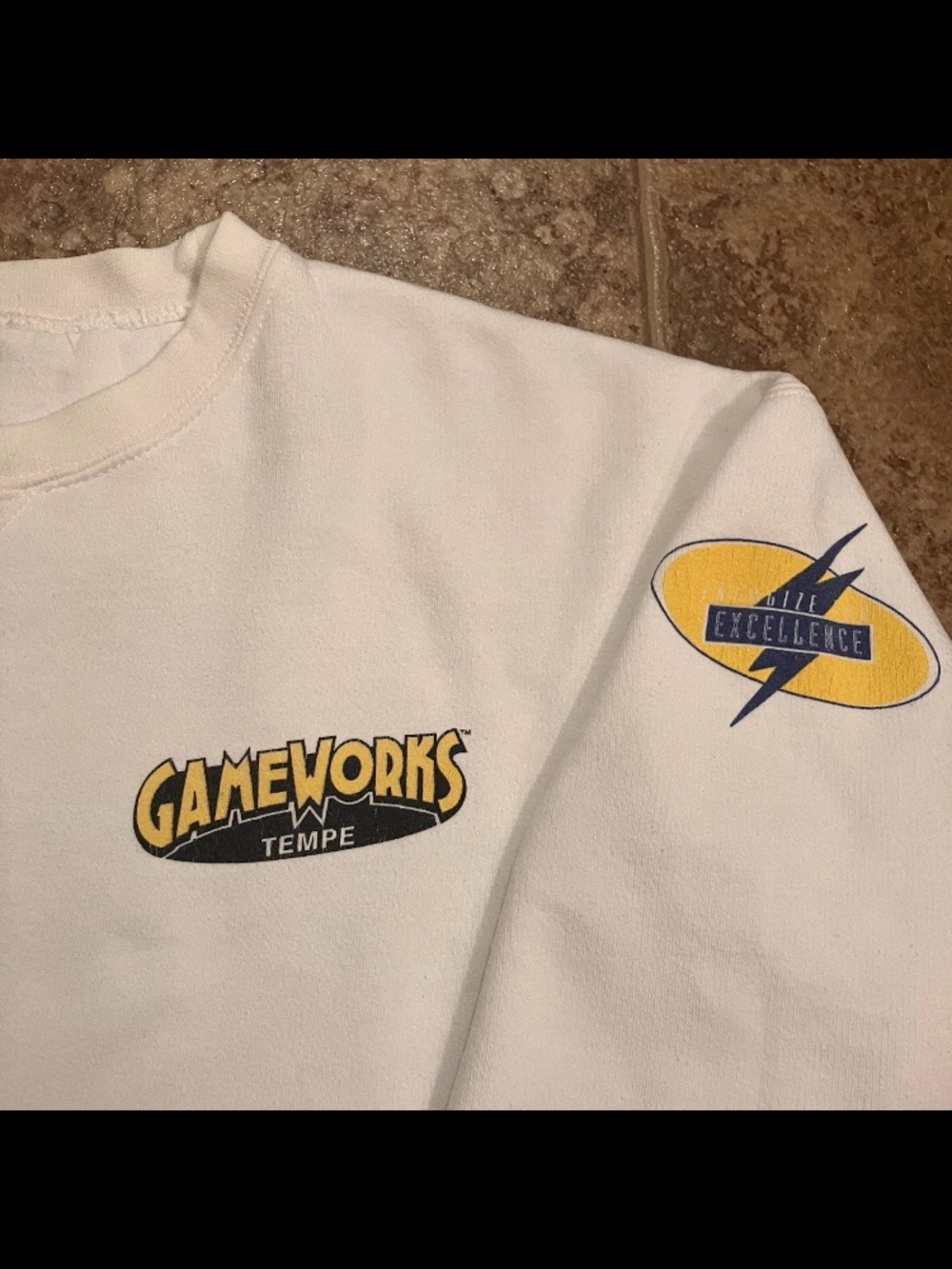 VTG GameWorks Tempe Crewneck Sweatshirt Large Arcade - Picture 2 of 6